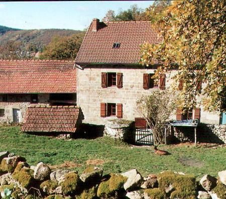 B&B Petite Ferme D'Autrefois Saint-Georges-Nigremont Eksteriør bilde